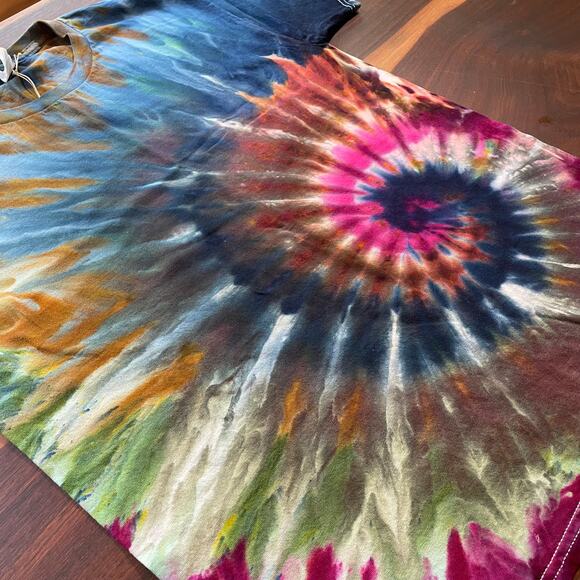 Ice Dyed T-shirt - Tie Dye Blue Brown - Colander Spiral - Handmade (Medium) - Picture 2 of 10